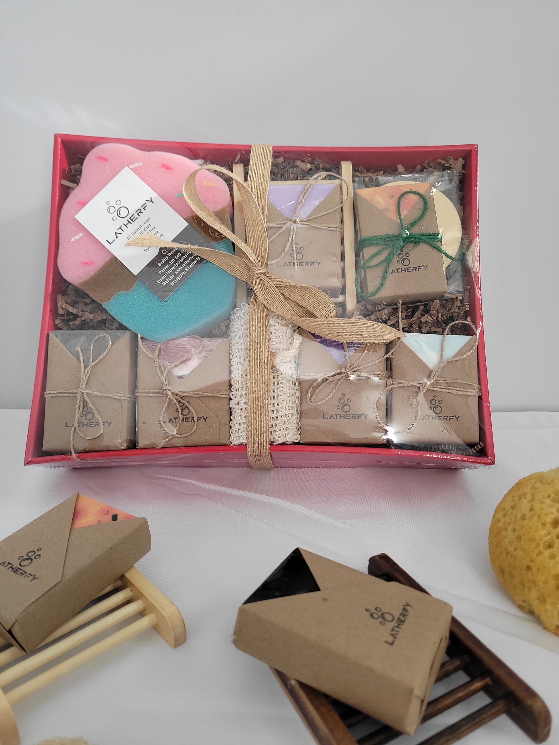 6 Soap Women's Basket - Latherfy